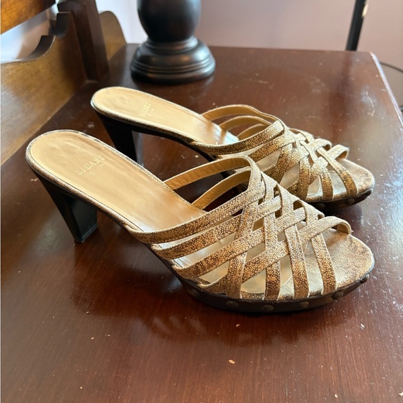 Stuart Weitzman Gold Strappy Heels - Picture 2 of 12